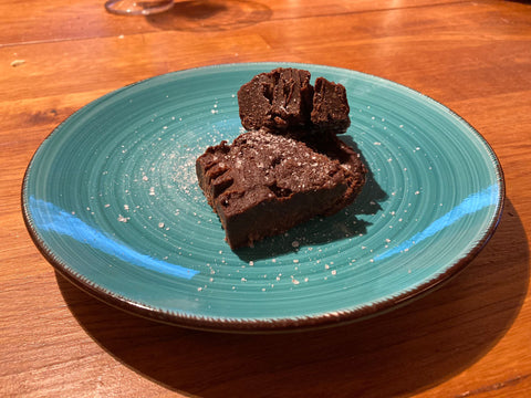 Rezept: Gesalzenes Schokoladen-Dattel-Fudge